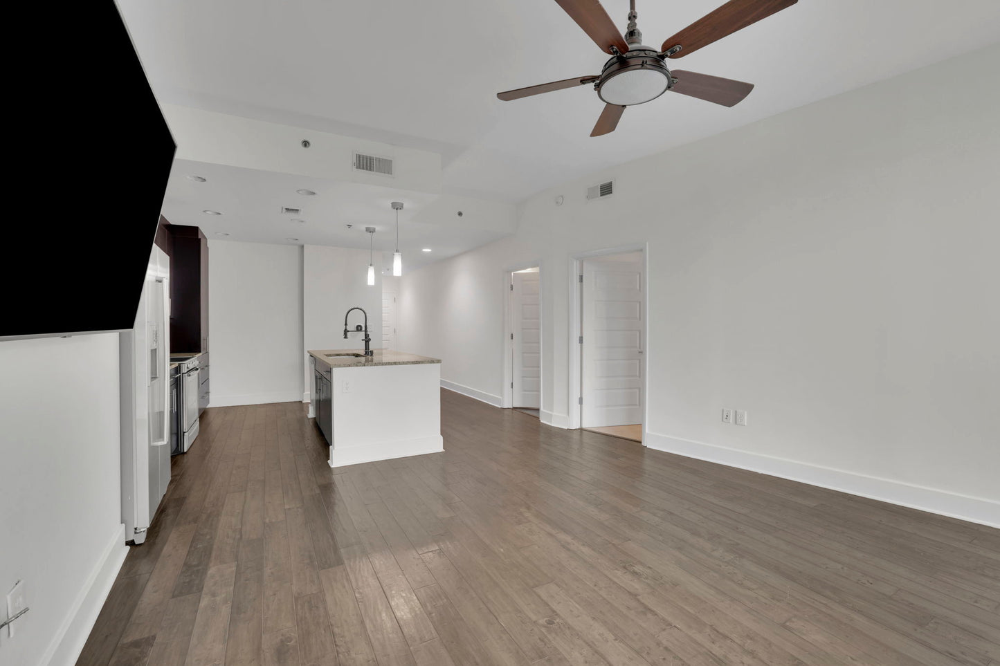 Essentials Package (Up to 1500 sqft)
